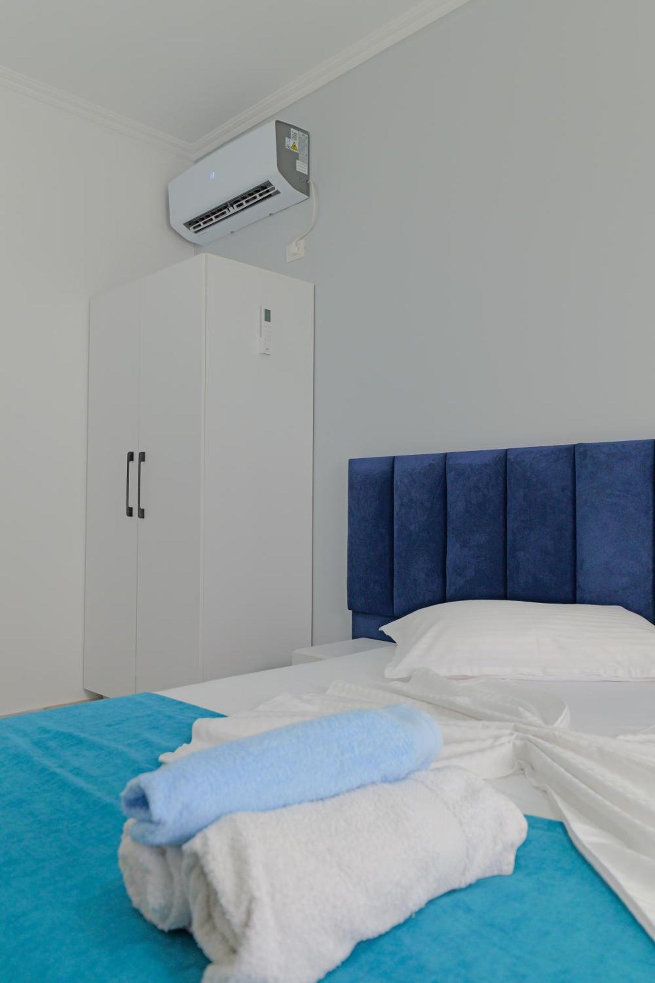 Vila Marina Apartments Саранда Екстер'єр фото