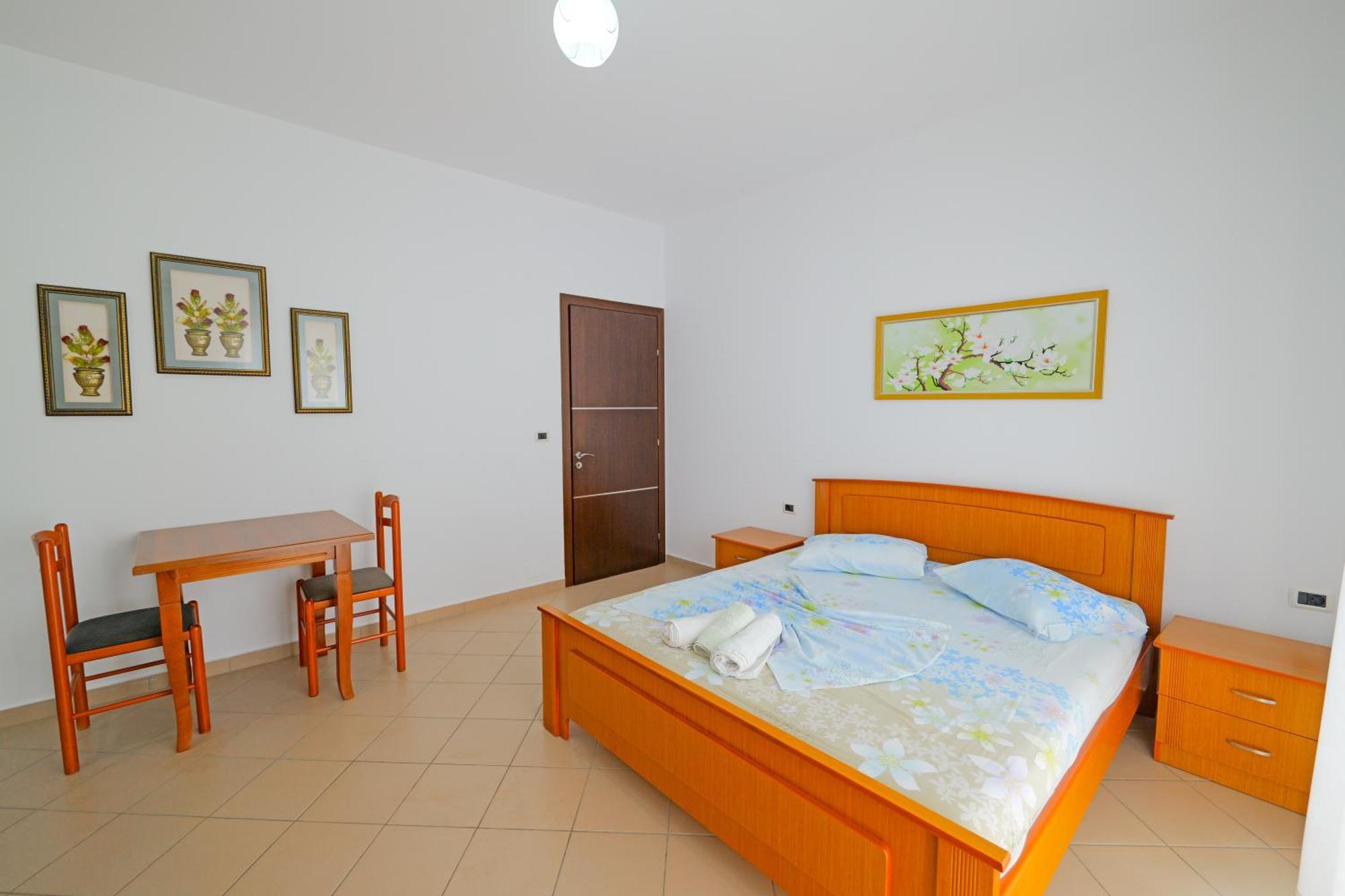 Vila Marina Apartments Саранда Екстер'єр фото