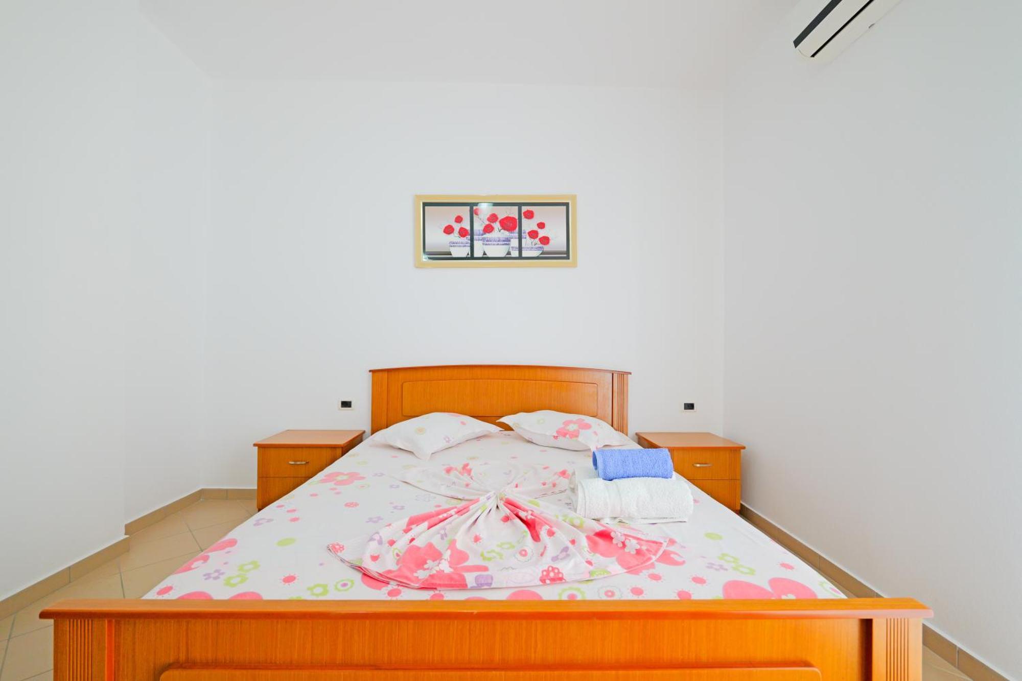 Vila Marina Apartments Саранда Екстер'єр фото