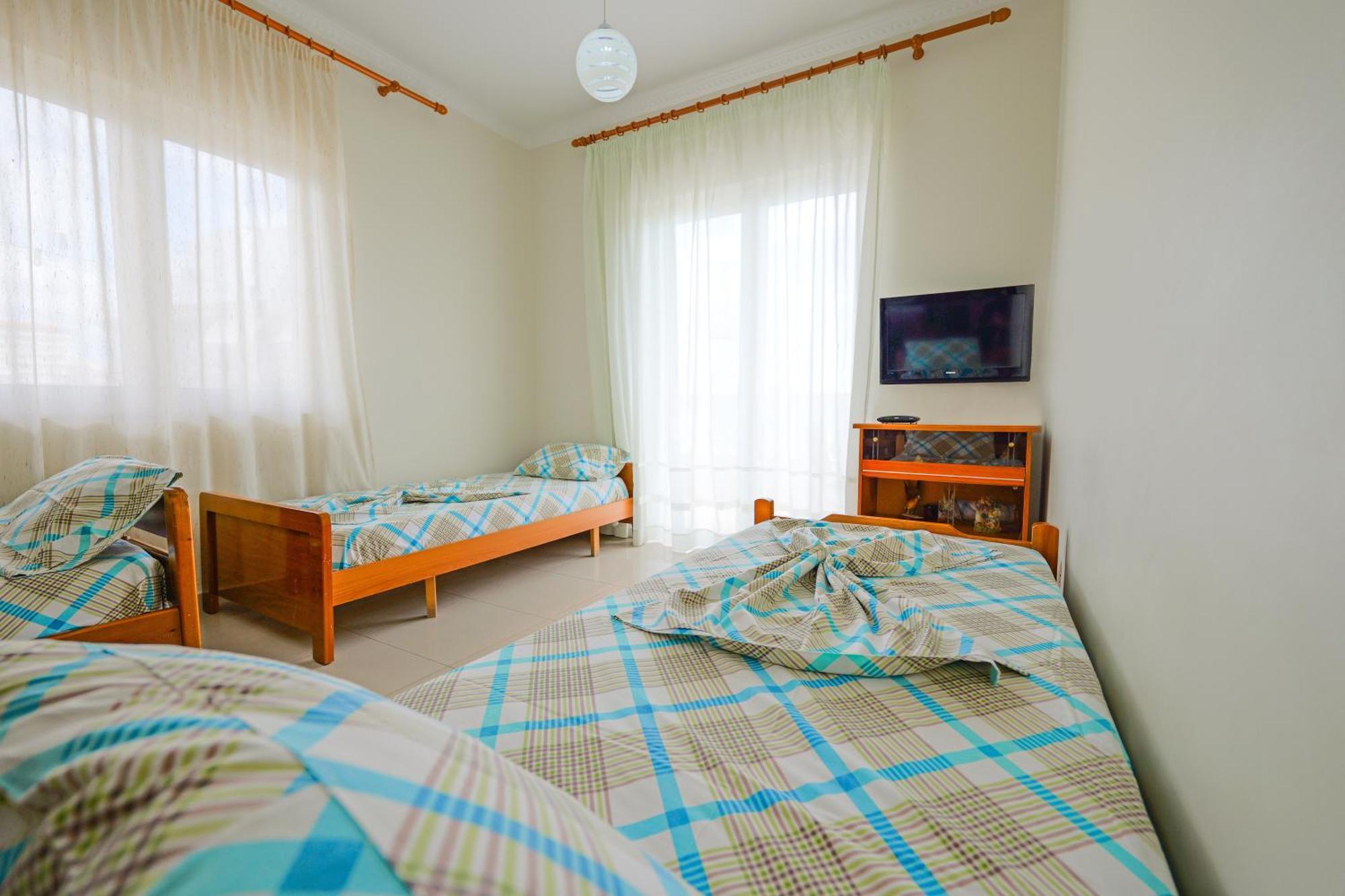 Vila Marina Apartments Саранда Екстер'єр фото