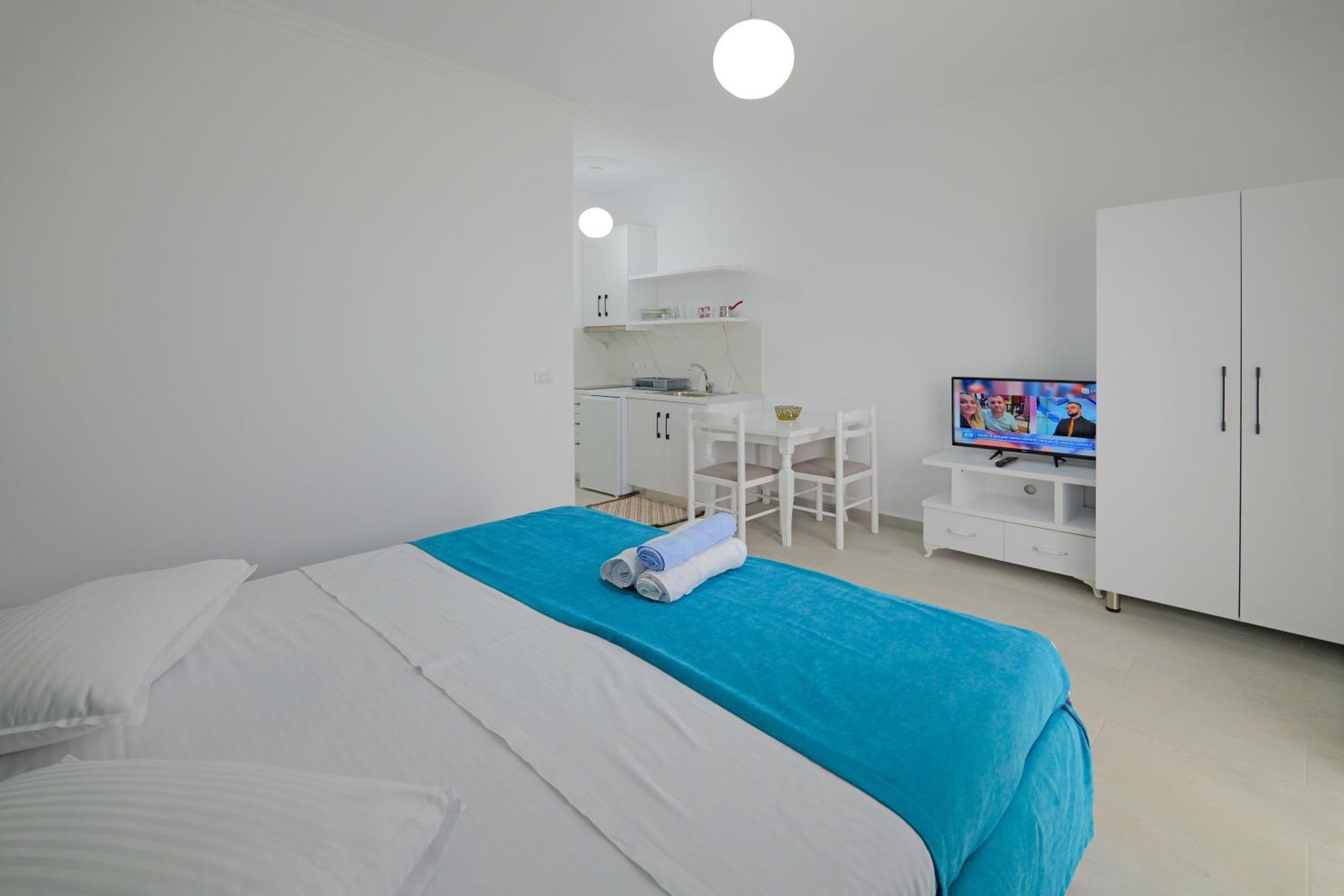 Vila Marina Apartments Саранда Екстер'єр фото